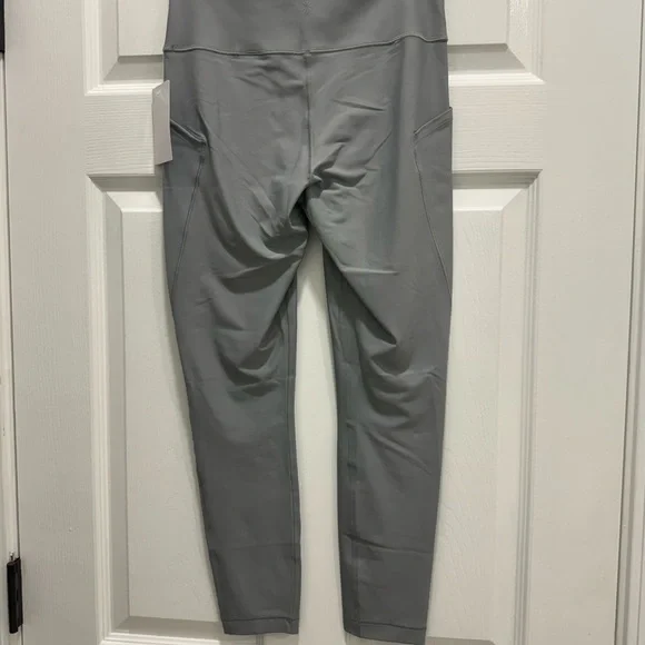 Athleta Interval Stash High Rise 7/8 length Gray Leggings - Picture 3 of 5